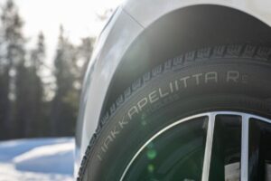 Безупречно сцепление, комфорт и екологичност: новата nokian tyres hakkapeliitta® r5 предоставя чиста проба безопасност
