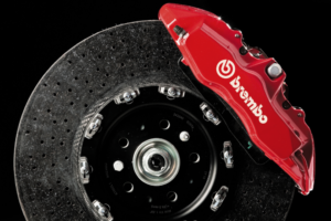 Фабриките не успяват да се справят с производството. Brembo планира разширение на два производствени завода.