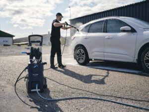 Какво почистващо оборудване за автосервиз да изберем?