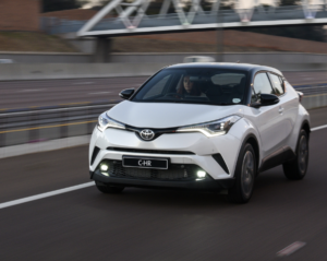 Toyota C-HR: Светваща контролна лампа на двигателя и загуба на мощност. Възможни причини и процедура за ремонт.