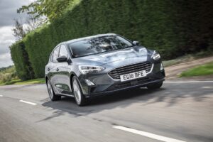 Двигател 1.0 EcoBoost срещу 1.2 PureTech – защо единият създава по-малко проблеми?